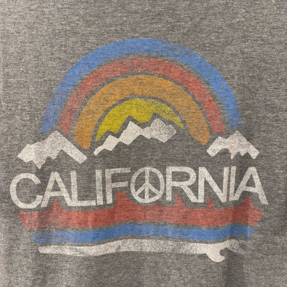 Local Pride Todd Snyder California Gray Graphic Tee Rainbow Peace Sign size M - Picture 3 of 11